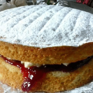 Victoria Sponge Cake